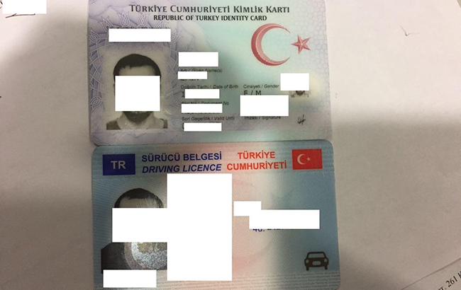 У трьох громадян Туреччини на кордоні виявили підроблені паспорти